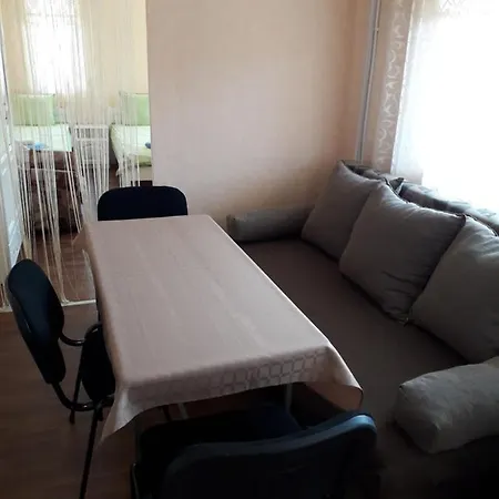 Ganz Real Estate Sarafovo 4 ホームステイ ブルガス